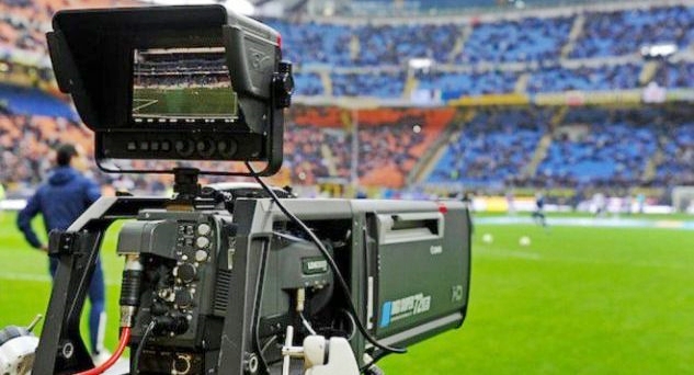 Diritti tv, Sky e Perform si prendono la Serie A. Rischio doppio abbonamento per gli utenti