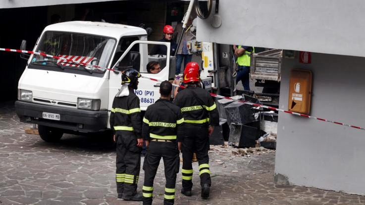 Incidente alle acciaierie Venete, 4 feriti gravi. In azione anche l’elisoccorso