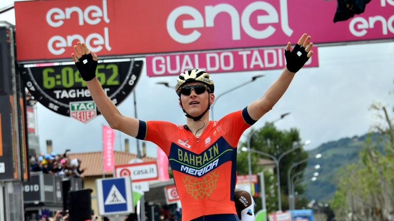 Giro d’Italia, Tappa allo sloveno Mohoric. Yates resta in rosa
