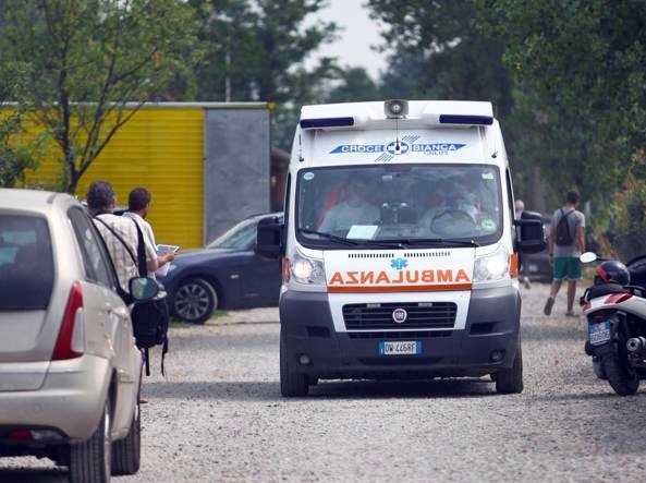 Sondrio, auto si ribalta in galleria: morta passeggera di 16 anni