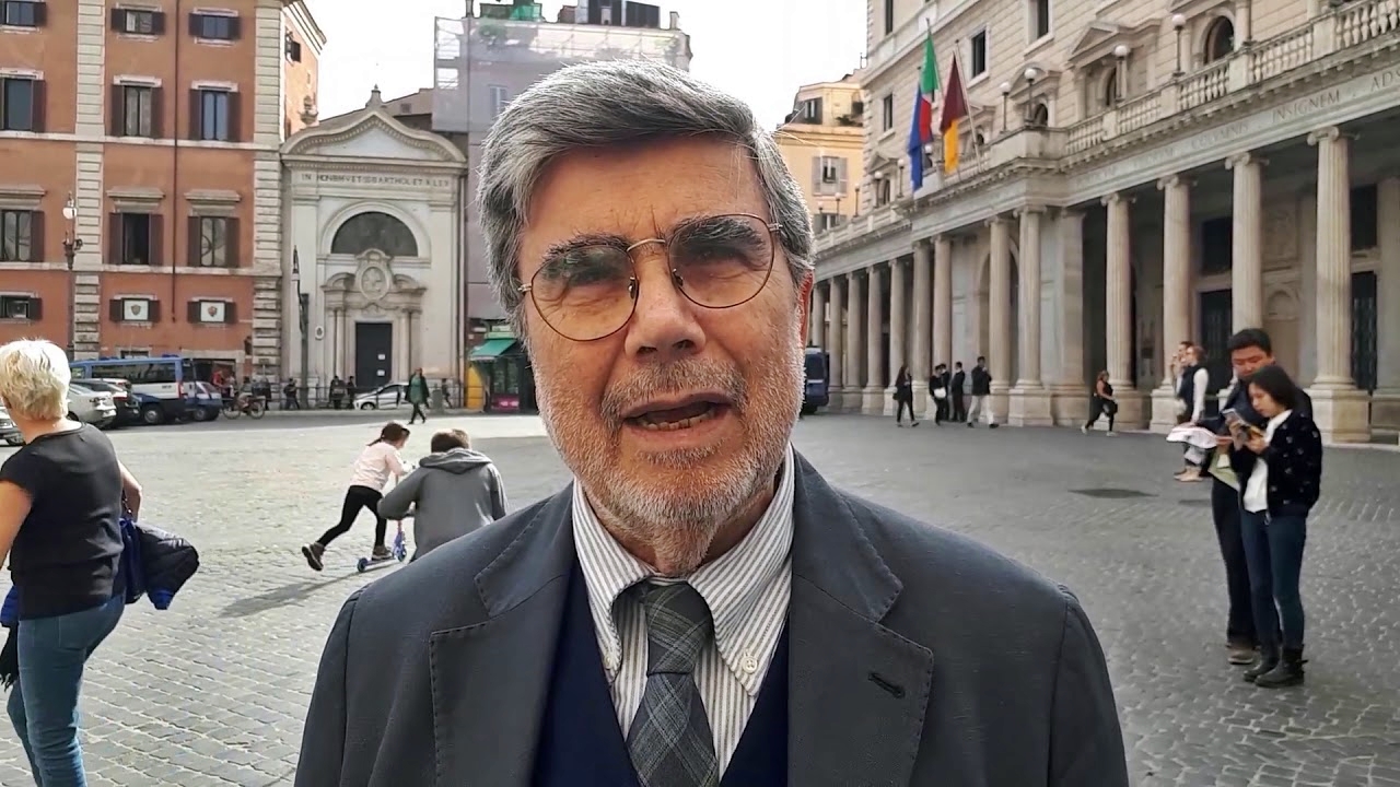 Ex parlamentari difendono i vitalizi: da M5s vendetta no giustizia