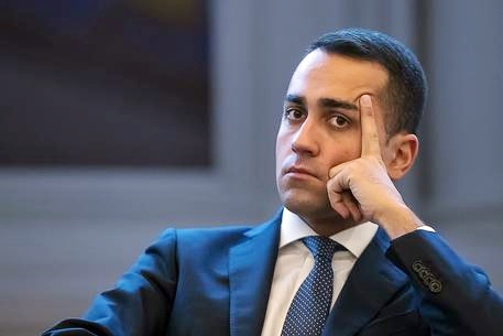 Di Maio: a mio padre sequestrati secchi e calcinacci