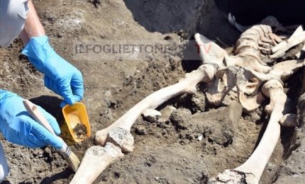 Trovata prima vittima dei nuovi scavi a Pompei. Era in una posizione drammatica