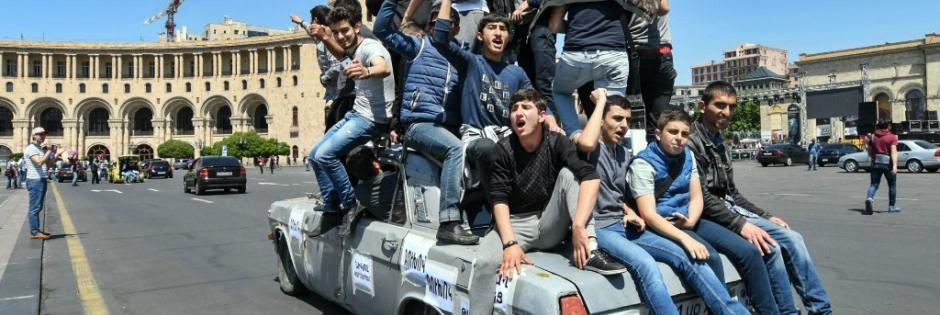 Proteste bloccano Erevan. Elezione premier 8 maggio, rischio ritorno urne