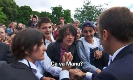 Macron bacchetta lo studente: chiamami signor Presidente