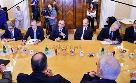 Frattini a Mosca introduce Conte a Lavrov: per lui Russia è amico