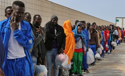 Migranti, lunedi' via a rimpatrio tunisini Lampedusa