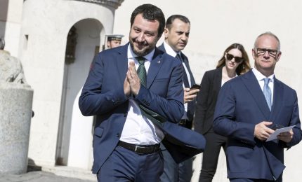 "No processo a Salvini", Giunta Immunità respinge richiesta del Tribunale ministri. Sale la tensione nel M5s