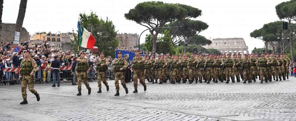 2 giugno: 5mila in sfilata ai Fori, centro Roma “blindato”