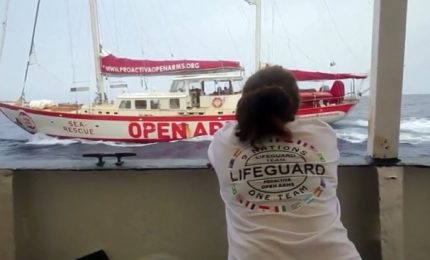 Migranti, le due navi di Open Arms sbarcate a Palma de Maiorca