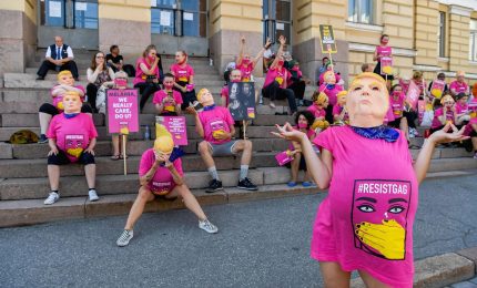 A Helsinki proteste delle donne pro-aborto contro Trump