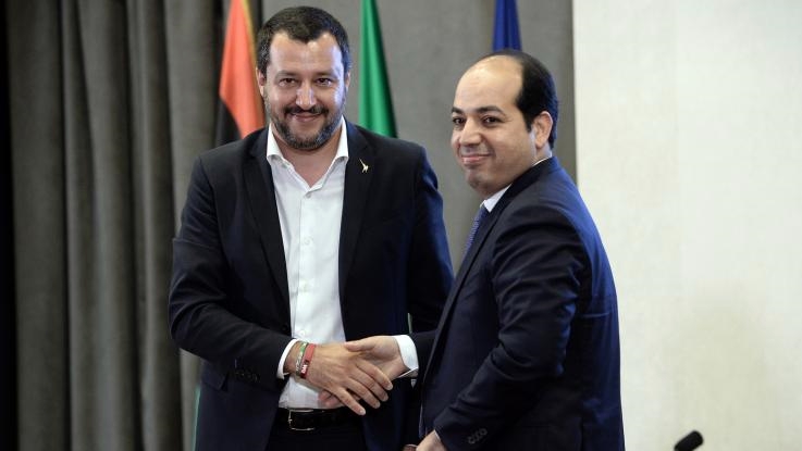 Salvini ai prefetti, stretta su rifugiati: “Donne incinte a bambini rimangono in Italia”