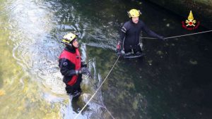 Cade nel canale mentre giocava, muore bambino di 3 anni