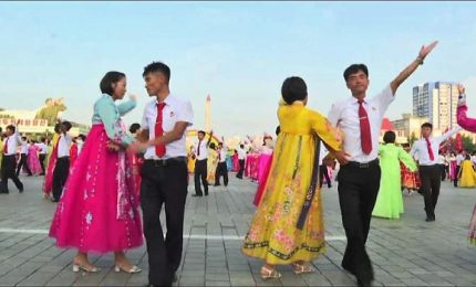 Gran ballo in Corea del Nord per celebrare l'armistizio