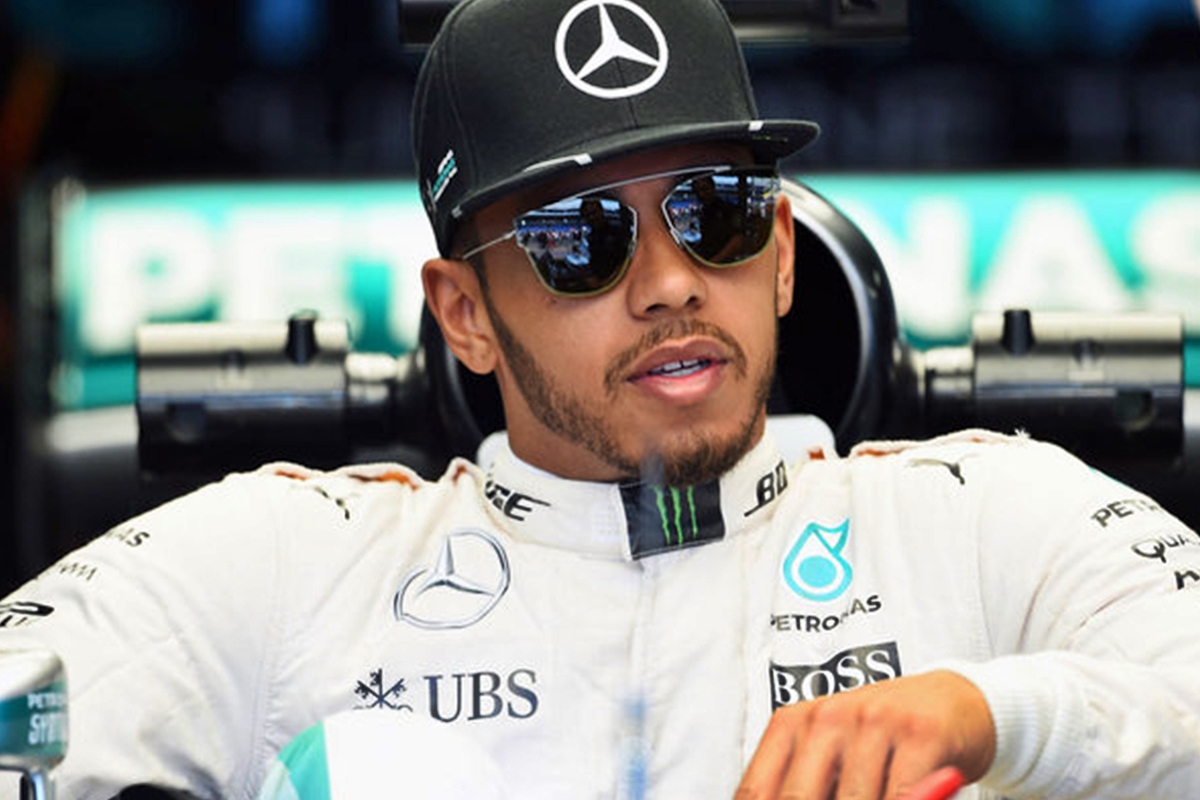 Hamilton, in Ferrari? Un’opzione se lasciassi Mercedes