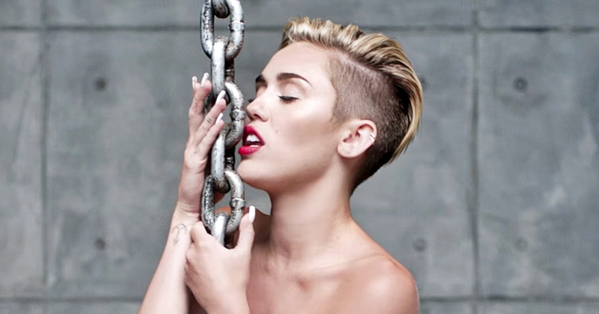 Miley Cyrus abbandona i social. “Vuole prendersi una pausa”