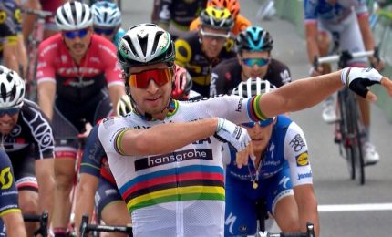 Tour de France, a Sagan tappa e maglia gialla
