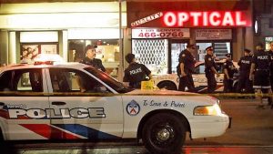 Sparatoria nel quartiere greco a Torontook
