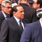 addio_vanzina_anche_silvio_berlusconi_ai_funerali_640_ori_crop_master__0x0_640x360
