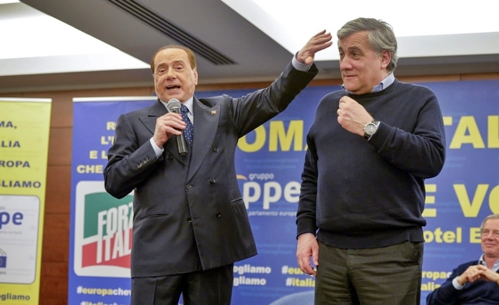 Tajani: possibile un governo di centrodestra, anche con pezzi M5s