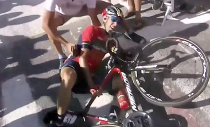 Tour de France, Nibali cade e si ritira: "Purtroppo torno a casa". La dinamica dell'incidente