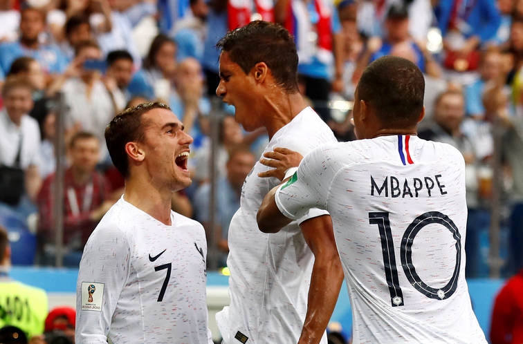 Francia-Uruguay 2-0, Griezmann porta i transalpini in semifinale