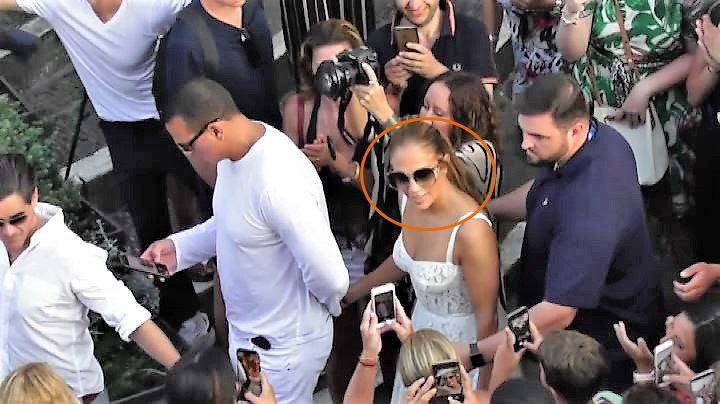 Jennifer Lopez regina di Capri e Costiera Amalfitana