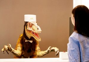 L'hotel in Giappone gestito dai robot dinosauri