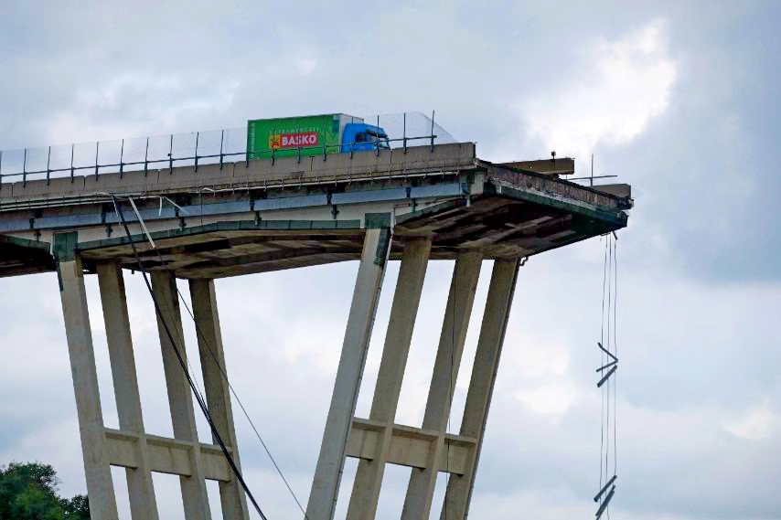 Sale a 60 numero degli indagati per il crollo del ponte Morandi