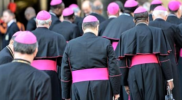 L’appello dei vescovi a Conte: riaprire ai fedeli le messe della domenica