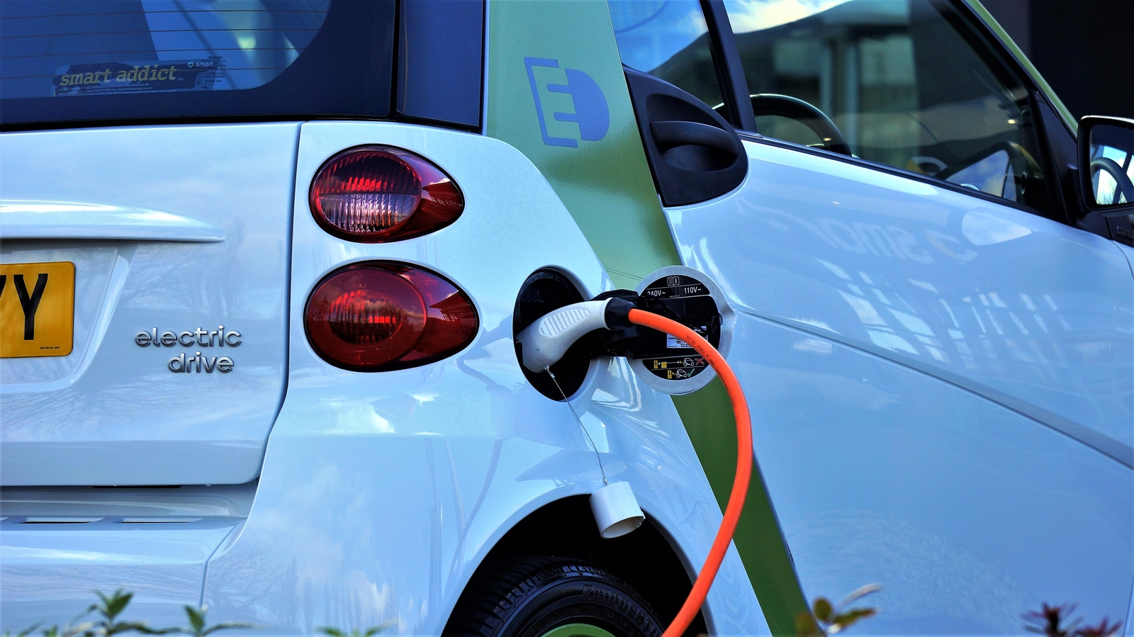 L’andamento delle auto elettriche e le prospettive future: +250% nei prossimi 2 anni