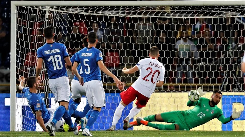Italia-Polonia 1-1, applausi per Mancini. “Ripartiamo dal secondo tempo”