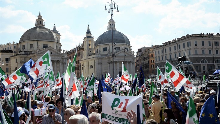 Il Pd in piazza, in 70 mila chiedono unità ma divisioni restano