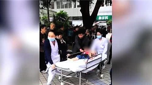 Cina, donna ferisce 14 bambini a coltellate in scuola materna