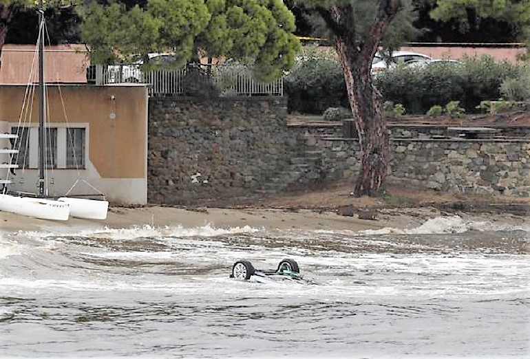 Francia, 13 morti e 1.000 evacuati per inondazioni Carcassonne