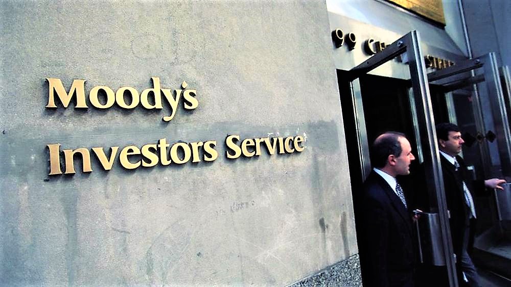 Moody’s taglia rating Italia per aumento deficit. E boccia pure la manovra