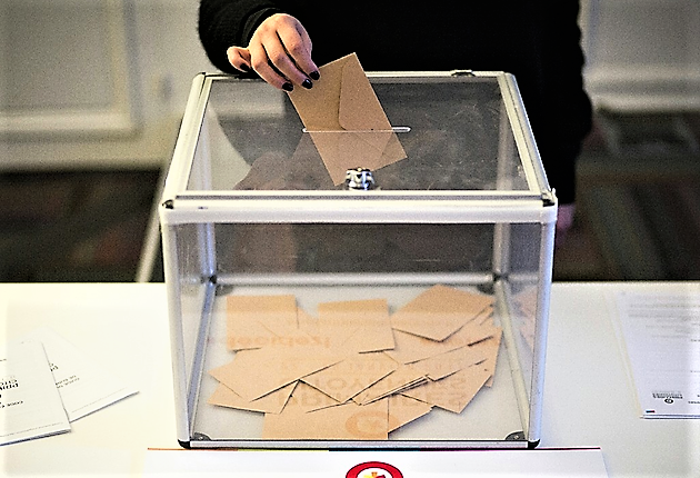 A Camera legge su elezioni-pulite, arrivano urne semitrasparenti