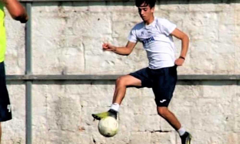 Si uccide calciatore 19enne, domenica choc per sport Puglia