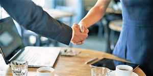 agentesottocoperturaaffarimano