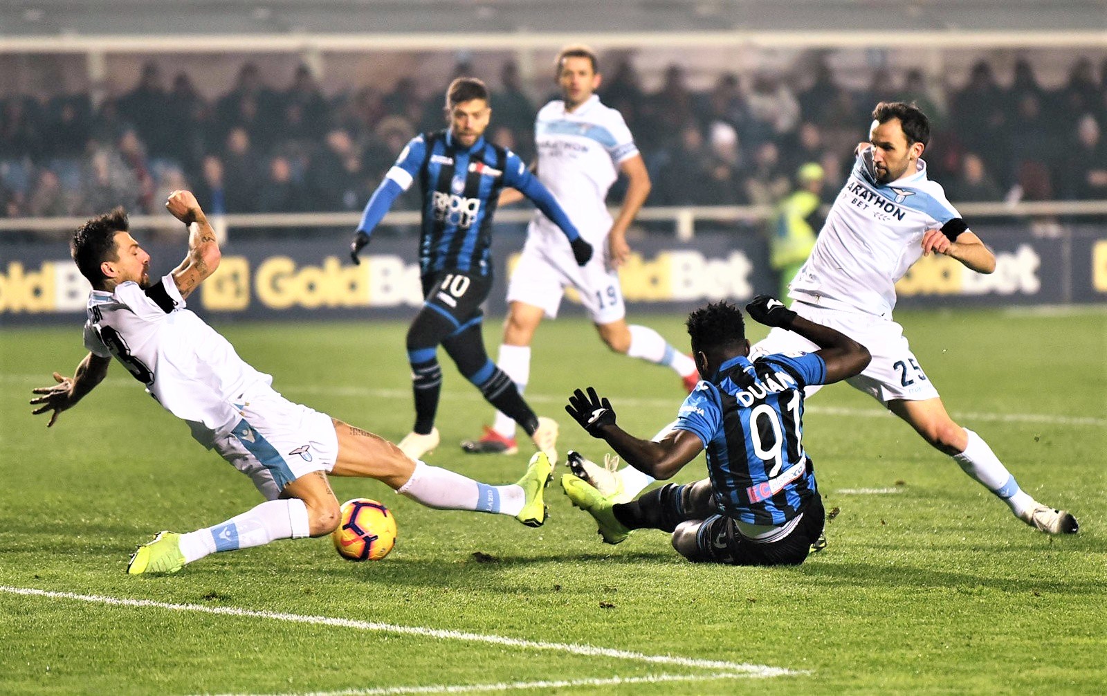 Zapata-gol e l’Atalanta vola, Lazio ko 1-0