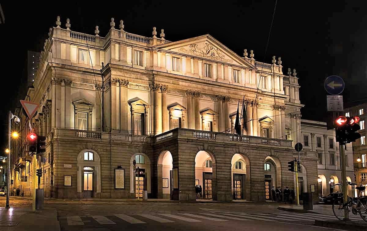 La Scala compie 240 anni e si racconta in una mostra