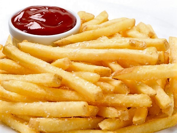 Quantità giusta di patatine fritte? Solo sei a porzione. E il web insorge