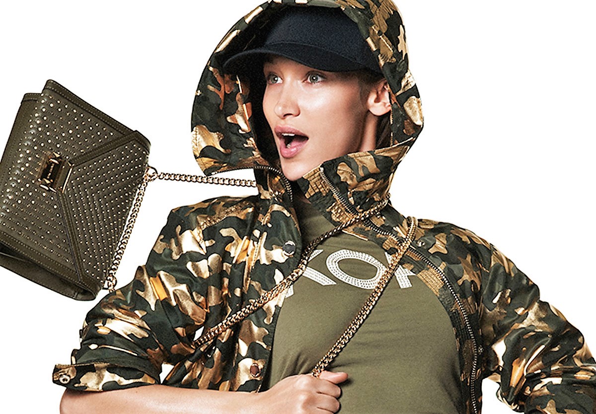 Bella Hadid in nuova campagna Michael Kors