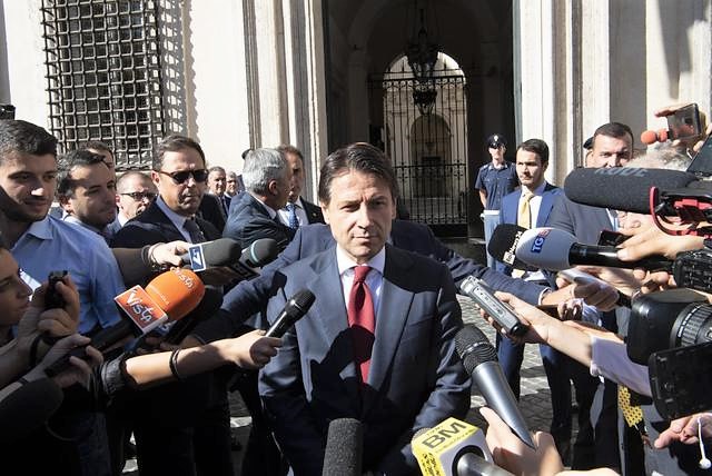 Conte apre a fase 2, patto crescita e taglio cuneo. Parti sociali attendono al varco