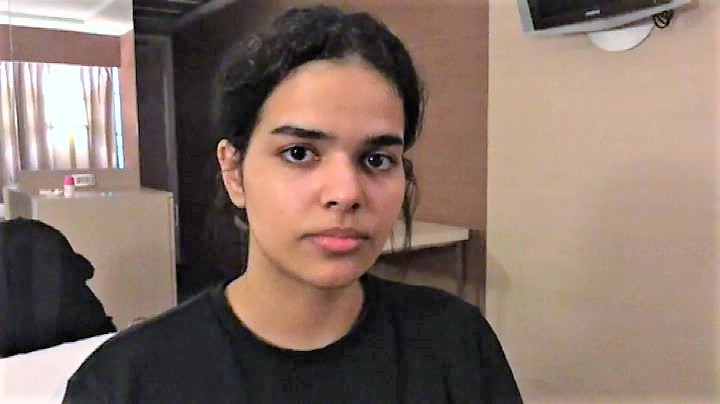 Ragazza saudita barricata in hotel