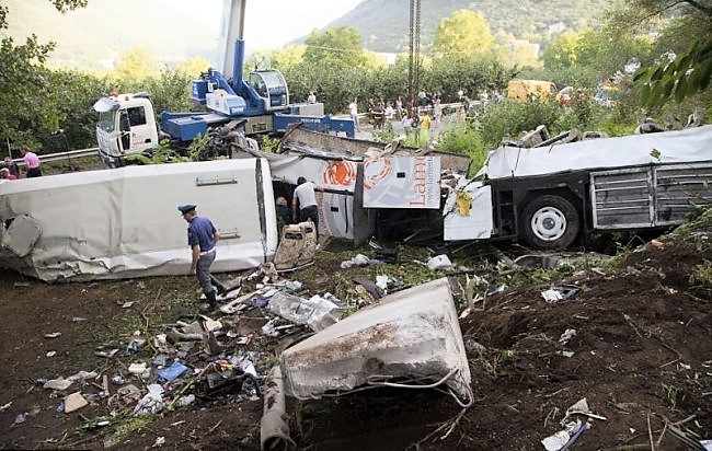 Strage bus in Campania: otto condanne tra 15 imputati, tutte diminuite tranne per titolare azienda