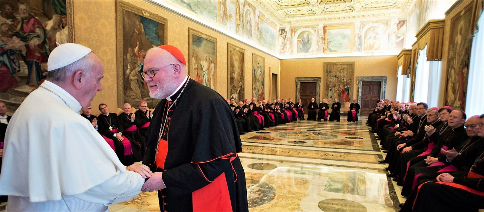Papa e vescovi, “mea culpa” sugli abusi. Cardinale Marx: Chiesa ha distrutto fascicoli su abusi bambini