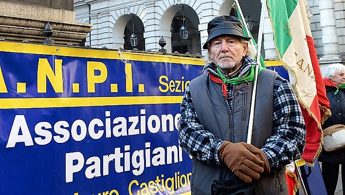 Salvini attacca: stop a fondi associazioni. Anpi “Negazionista è lui”