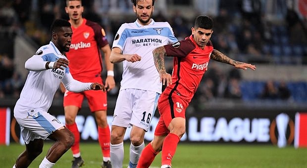 Lazio perde pezzi, Siviglia passa all’Olimpico