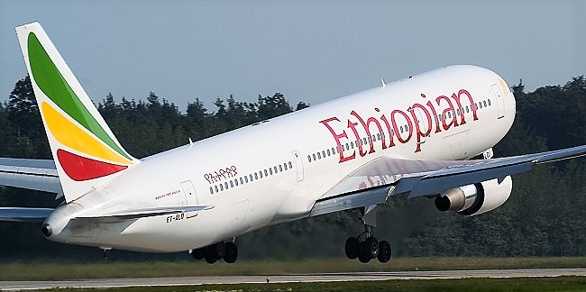 Precipita aereo con 157 persone a bordo, tutti morti. Le “condoglianze” del premier etiopico